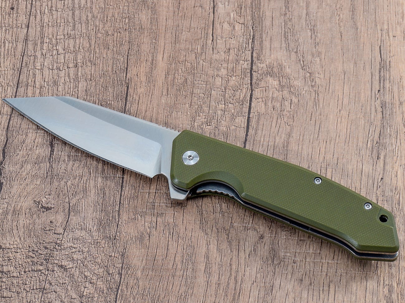 Cuchillo con G10 verde