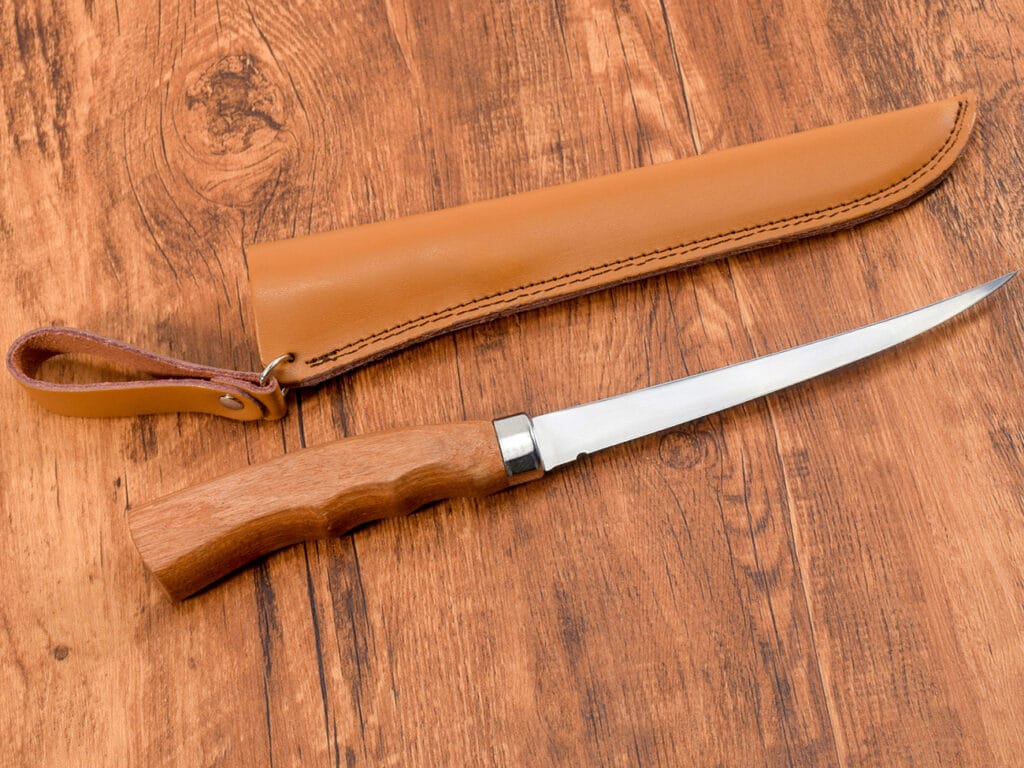 Discovering the Knife with a Thin Flexible Blade: The Boning Knife and More 1 Fixed Blade Knife with Rose Wood 03
